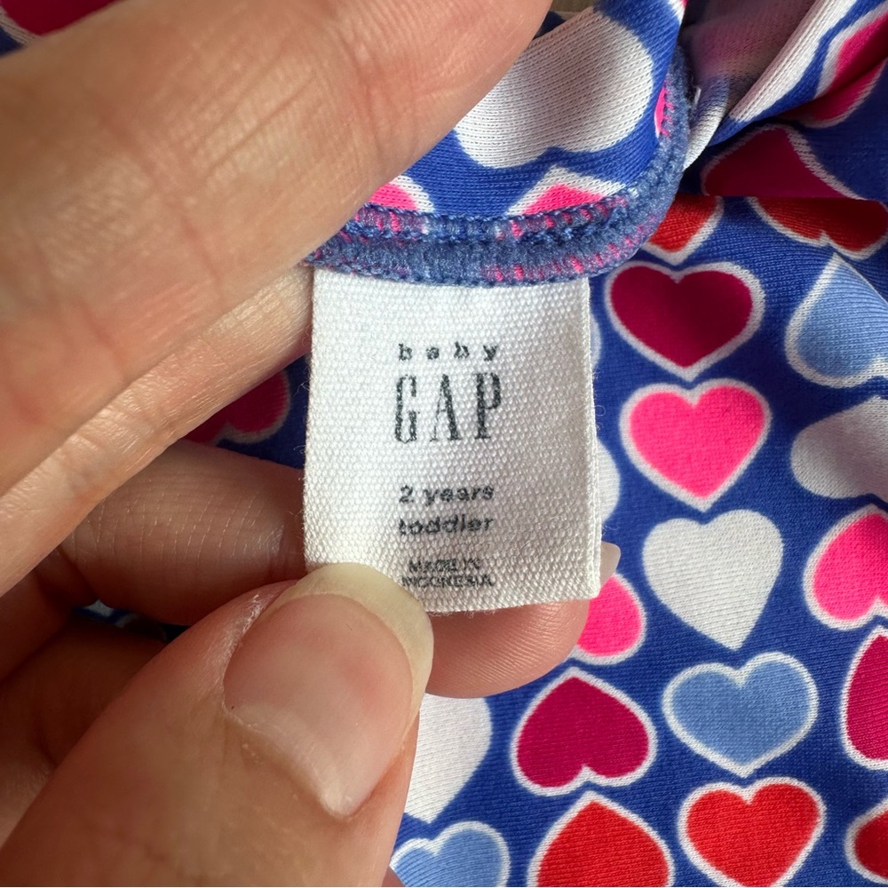 GAP Heart Pattern Toddler Swim Rash Guard Top - Picture 2 of 4